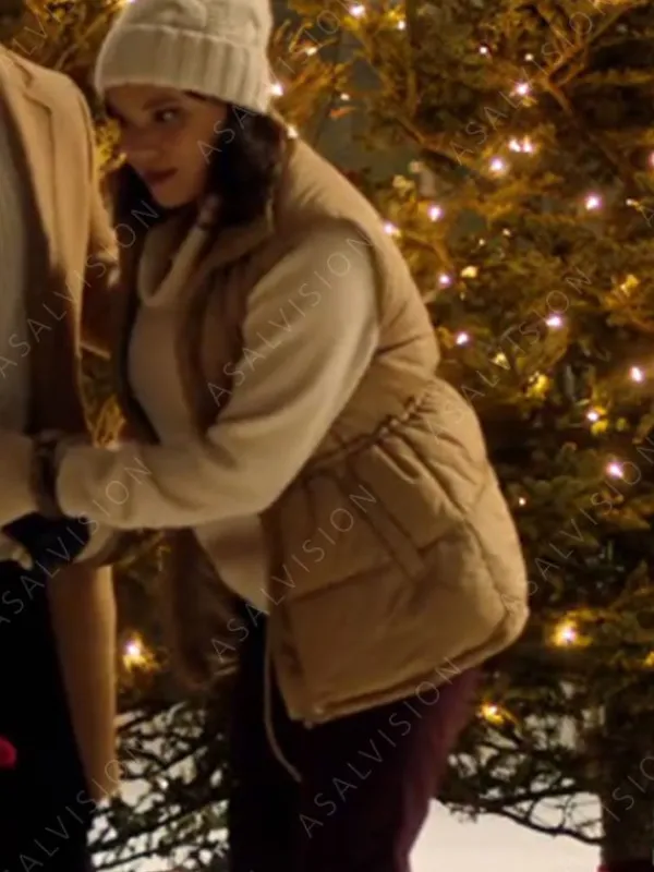 Asal Vision Vests | Mom’s Christmas Boyfriend 2023 Jeananne Goossen Puffer Vest Sand